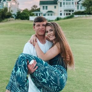 Meet your Posher, Brooke